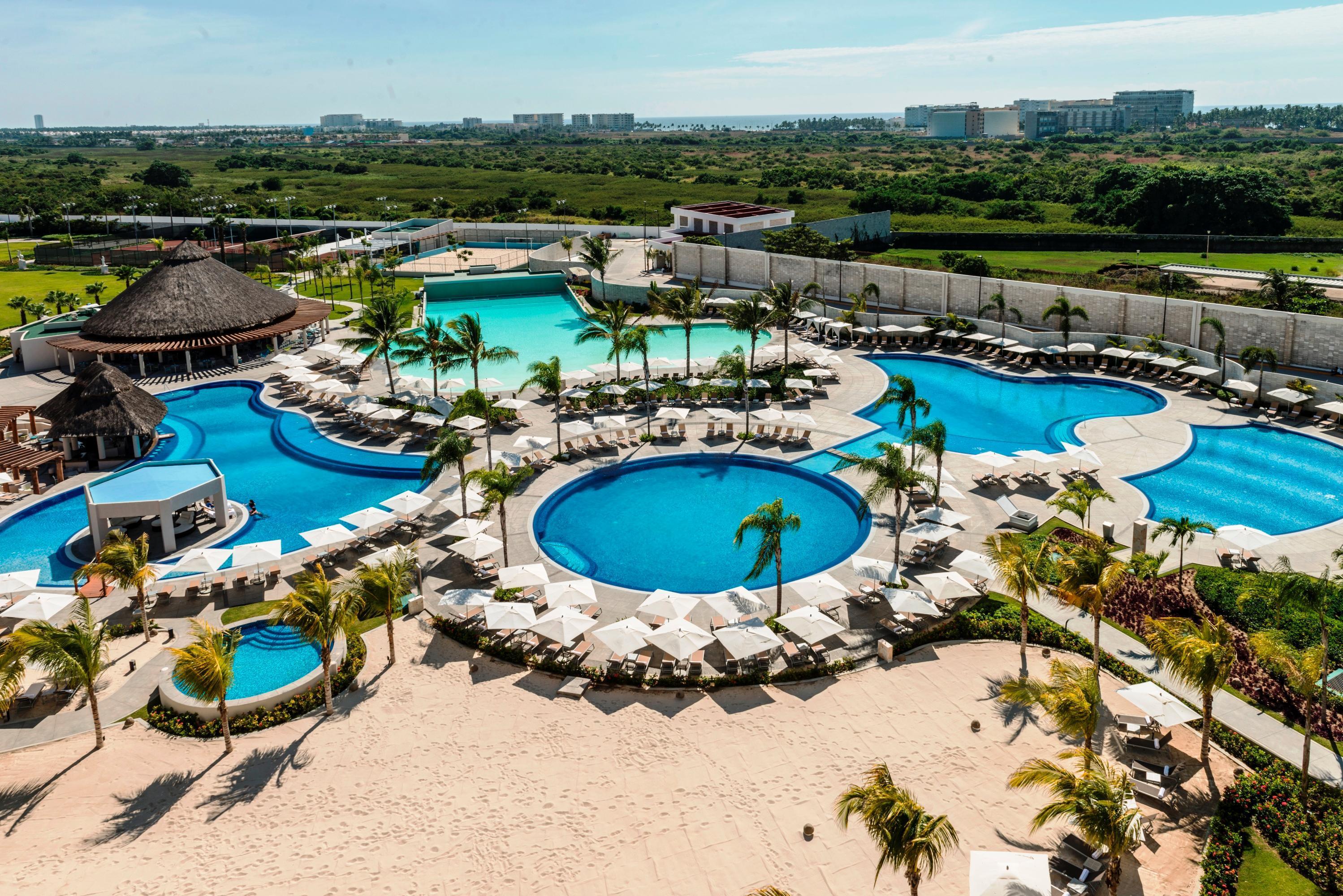 Palacio Mundo Imperial All inclusive hotel Acapulco Esterno foto Aerial view of the resort