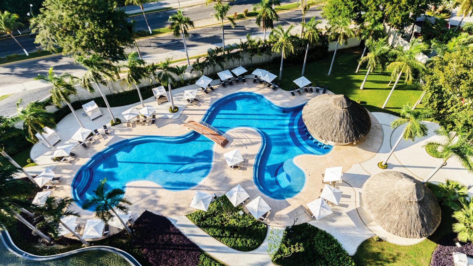 Palacio Mundo Imperial All inclusive hotel Acapulco Esterno foto Aerial view of the pool at the Hotel
